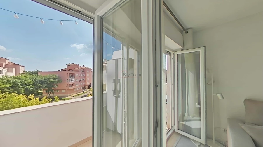 Apartamento T2 para Venda em Quinta do Conde Foto 19