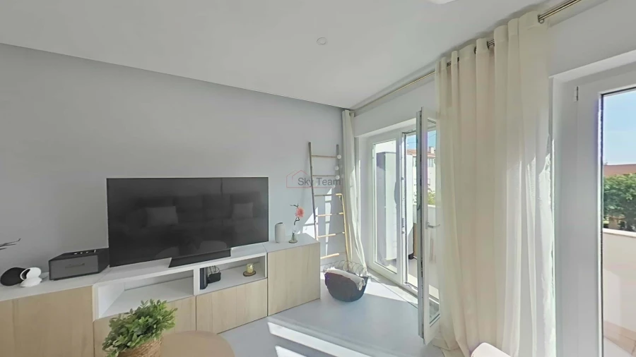 Apartamento T2 para Venda em Quinta do Conde Foto 58