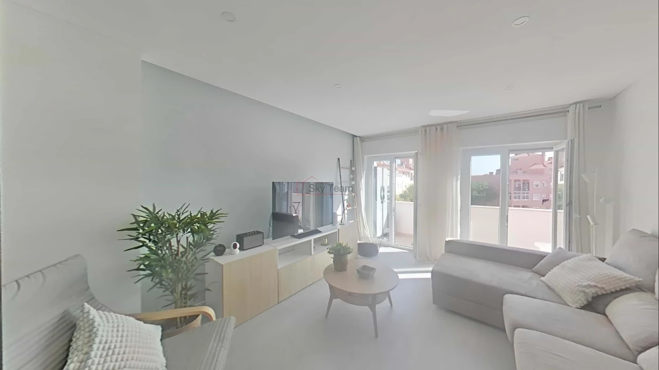 Apartamento T2 para Venda em Quinta do Conde Foto 16