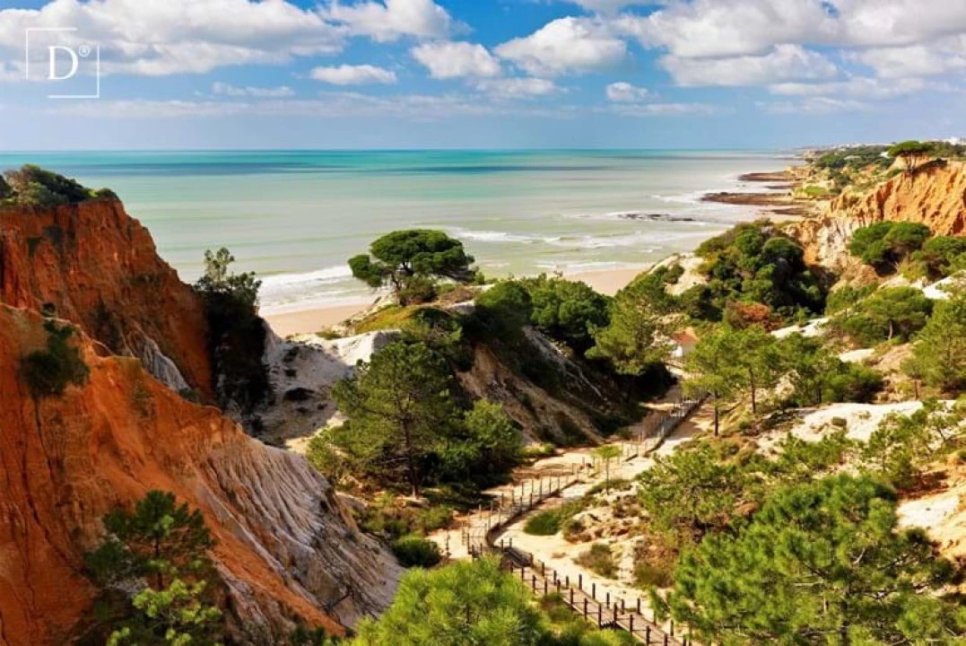 Moradia T3 para Venda em Albufeira e Olhos de Água Foto 2