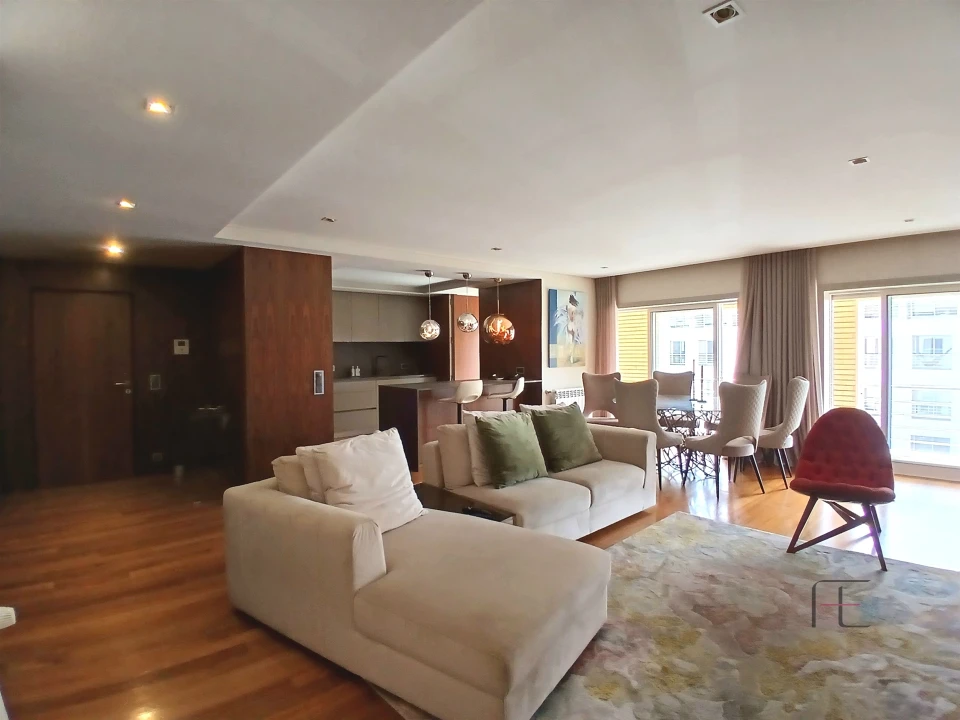 Apartamento T2 para Venda em Arcozelo Foto 2