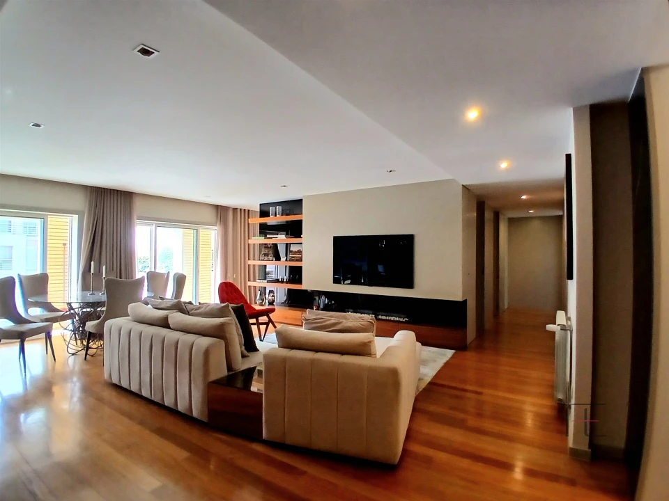 Apartamento T2 para Venda em Arcozelo Foto 5