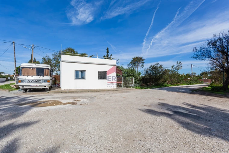 Moradia T1 para Venda em Luz de Tavira e Santo Estêvão Foto 3