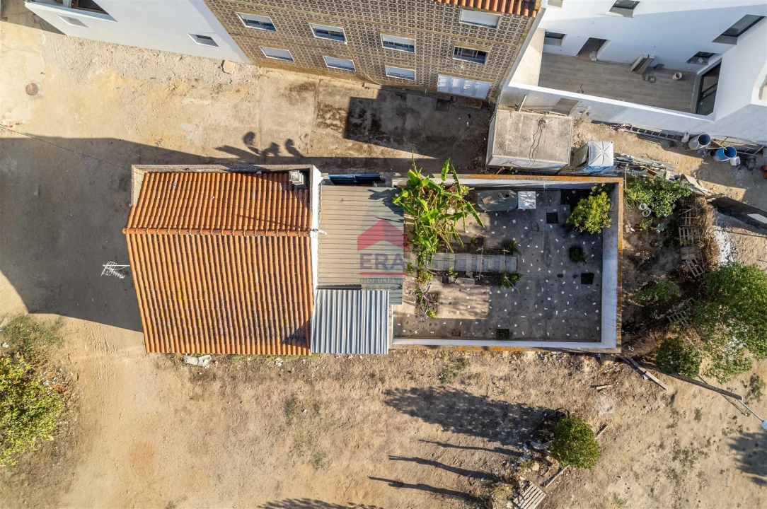 Moradia T2 para Venda em Santa Luzia Foto 7