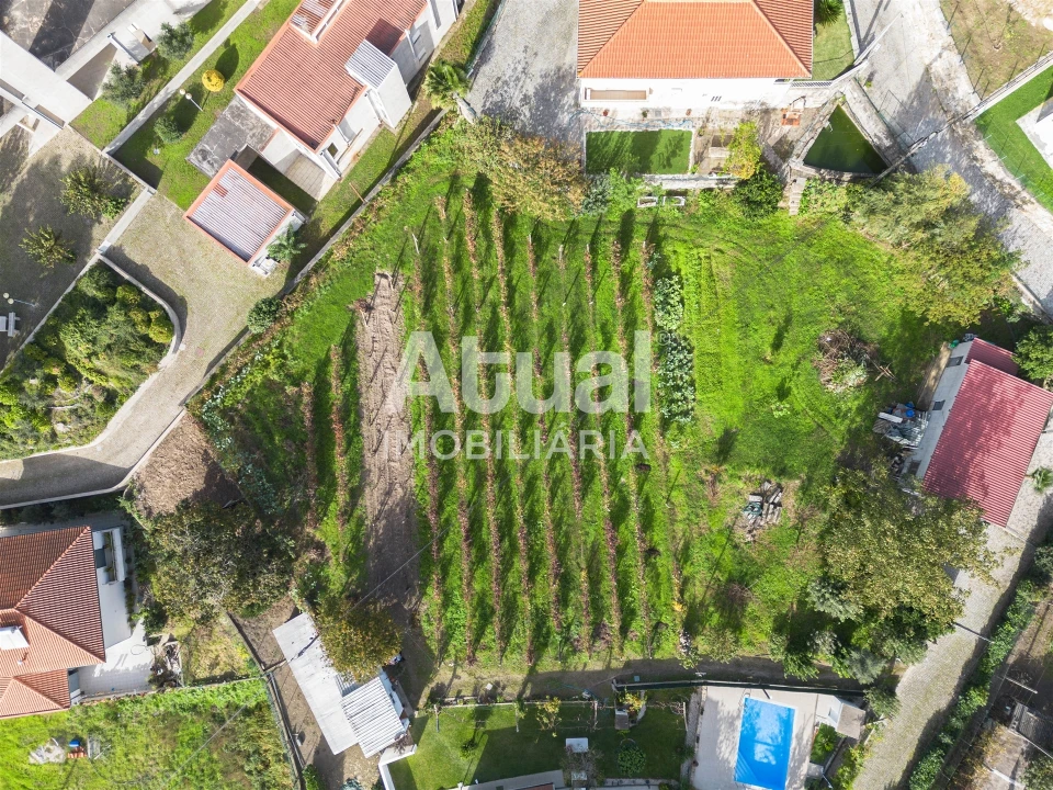 Terreno para Venda em Infias Foto 6