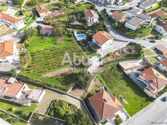 Terreno para Venda em Infias Foto 2