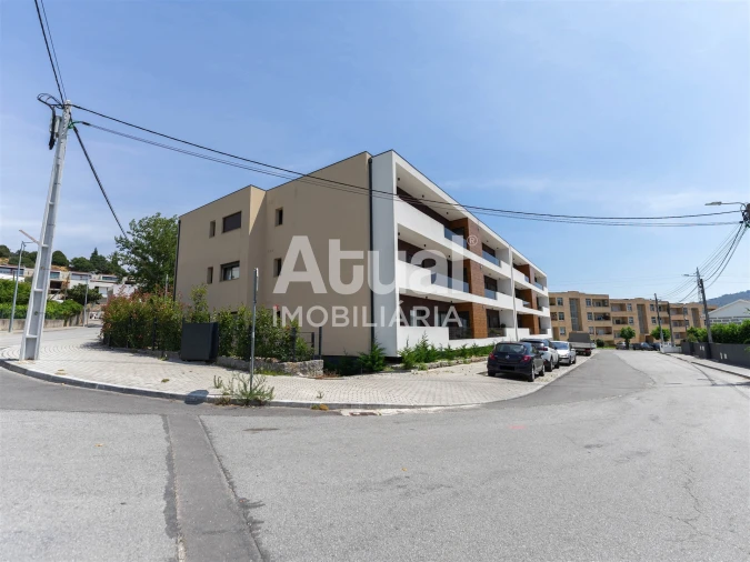 Garagem para Venda em Caldas de Vizela (São Miguel e São João) Foto 6