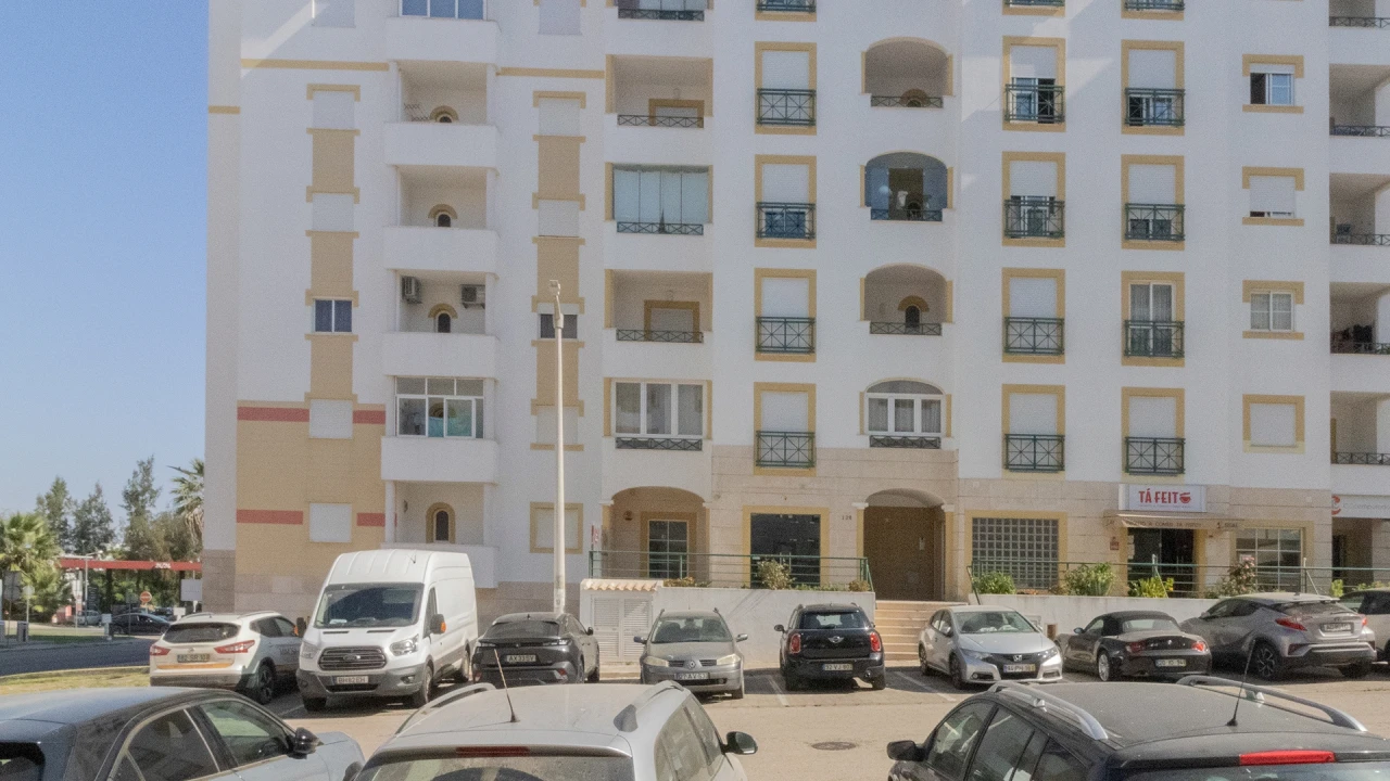 Loja para Venda em Lagos (São Sebastião e Santa Maria) Foto 1