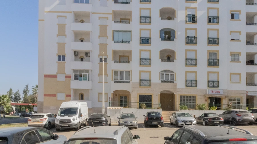 Loja para Venda em Lagos (São Sebastião e Santa Maria) Foto 1