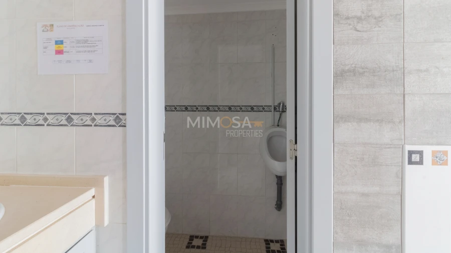 Loja para Venda em Lagos (São Sebastião e Santa Maria) Foto 10