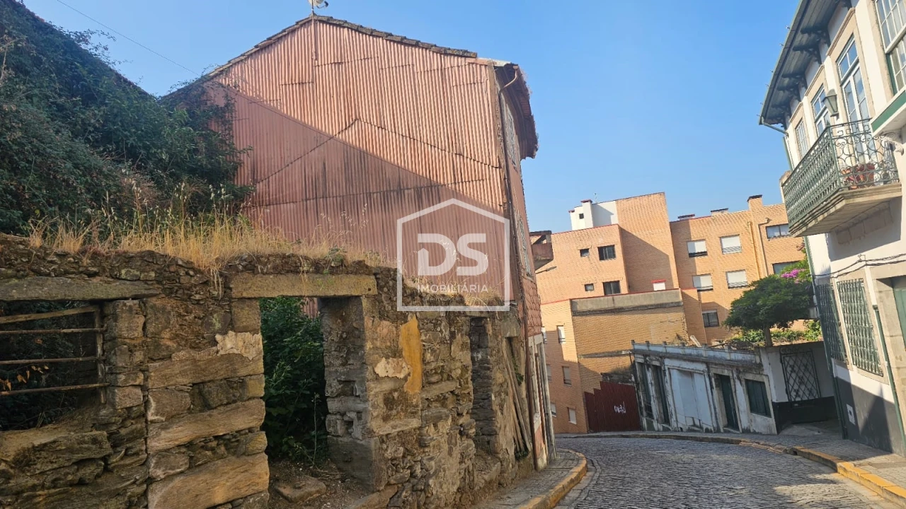 Moradia T7 para Venda em Peso da Régua e Godim Foto 3