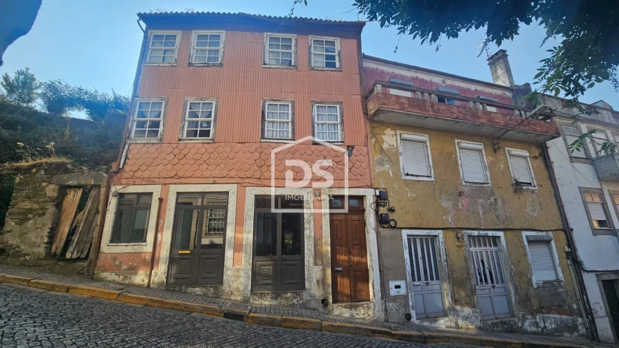 Moradia T7 para Venda em Peso da Régua e Godim Foto 2