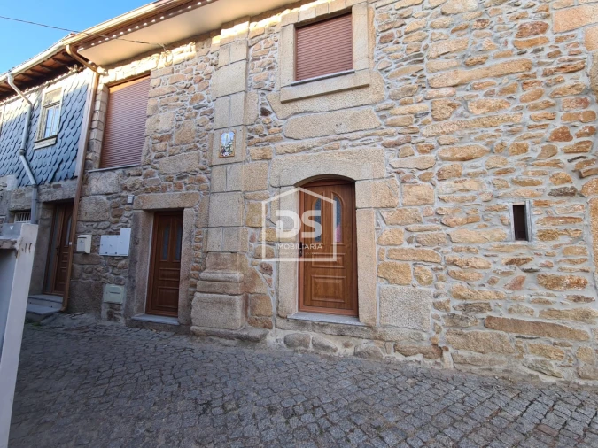 Moradia T3 para Venda em Armamar Foto 16