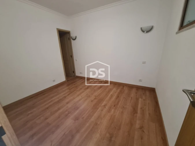 Moradia T3 para Venda em Armamar Foto 40