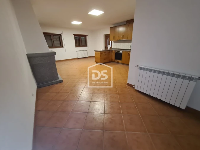 Moradia T3 para Venda em Armamar Foto 35