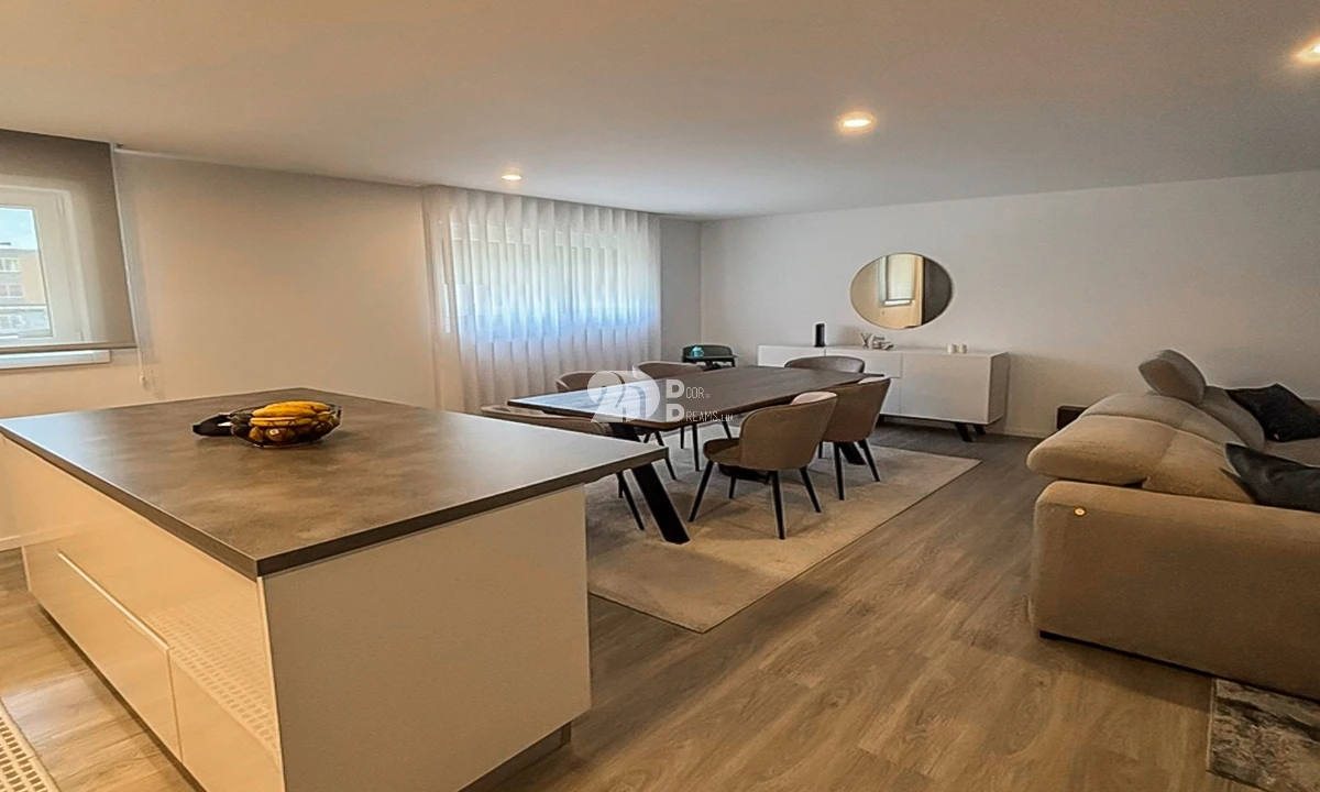 Apartamento T3 para Venda em Nine Foto 4