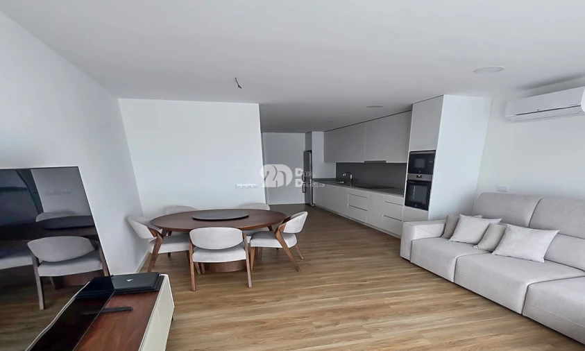 Apartamento T2 para Venda em Nine Foto 3