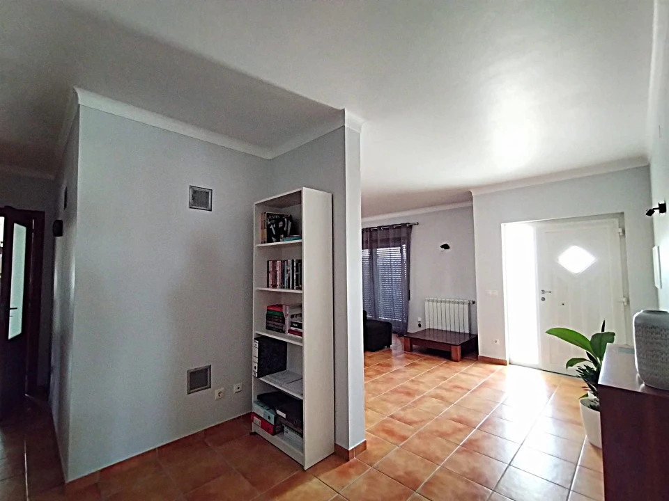 Moradia T3 para Venda em Bidoeira de Cima Foto 16