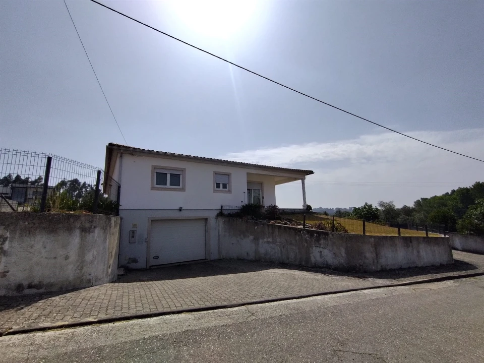 Moradia T3 para Venda em Bidoeira de Cima Foto 24