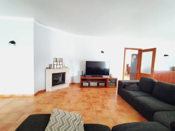 Moradia T3 para Venda em Bidoeira de Cima Foto 4