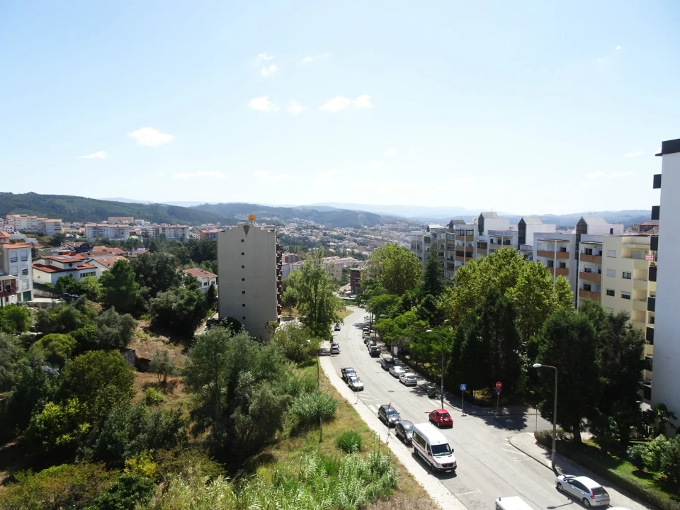 Quarto para Arrendamento em Santo Antonio dos Olivais Foto 10