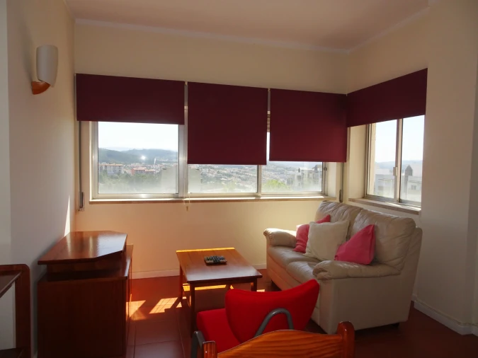 Quarto para Arrendamento em Santo Antonio dos Olivais Foto 7