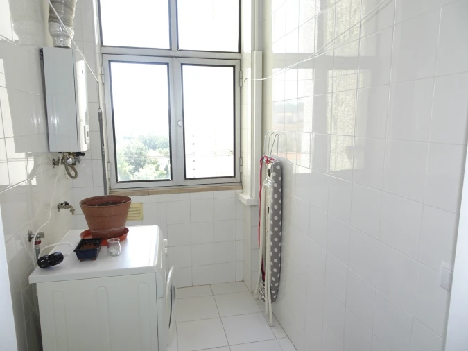 Quarto para Arrendamento em Santo Antonio dos Olivais Foto 5