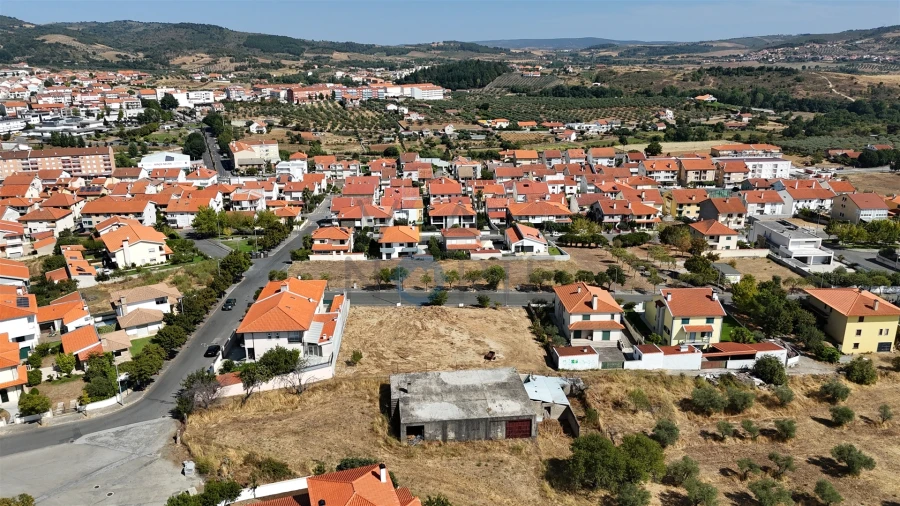 Terreno para Venda em Macedo de Cavaleiros Foto 3