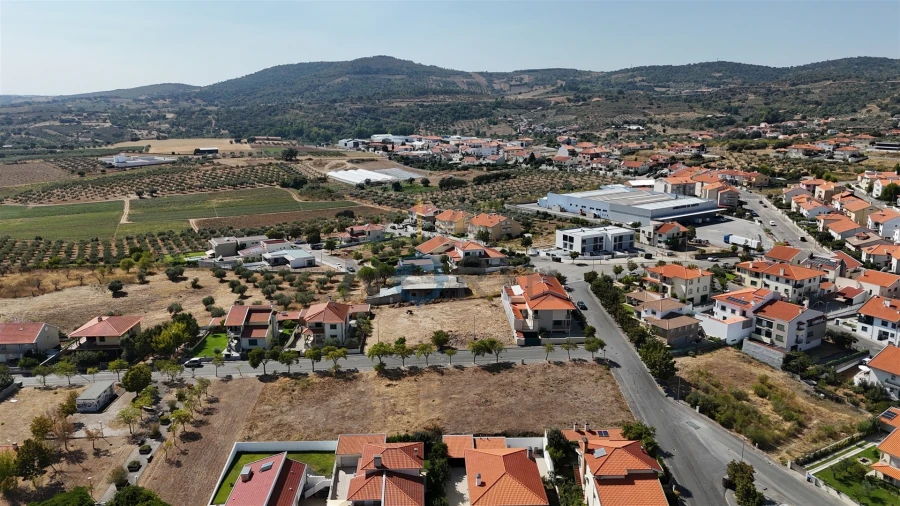 Terreno para Venda em Macedo de Cavaleiros Foto 2