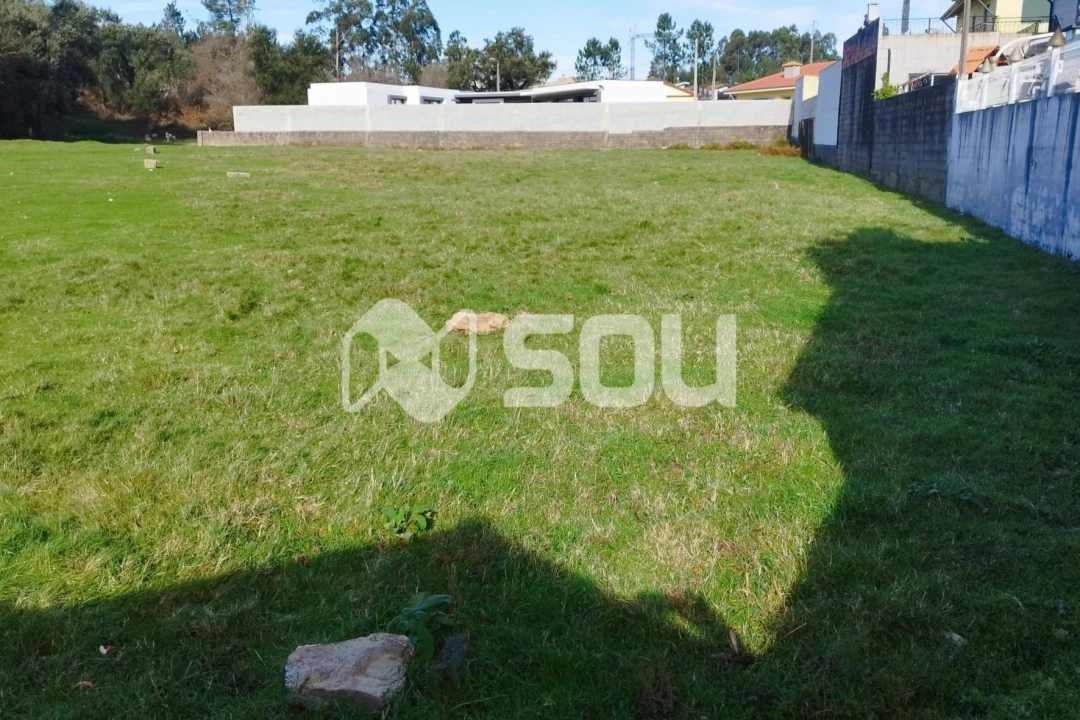 Terreno para Venda em Alfena Foto 2