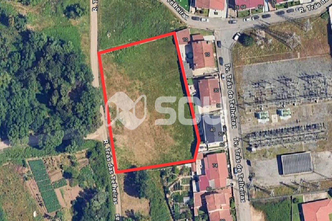 Terreno para Venda em Alfena Foto 1