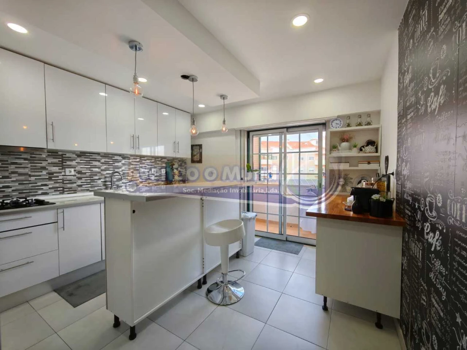 Apartamento T3 para Venda em Samora Correia Foto 6