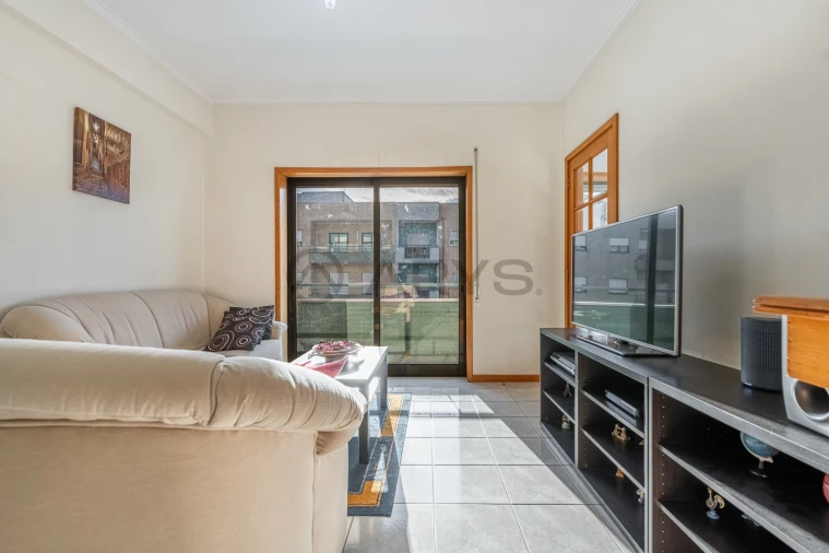 Apartamento T2 para Venda em Nogueiró e Tenões Foto 3