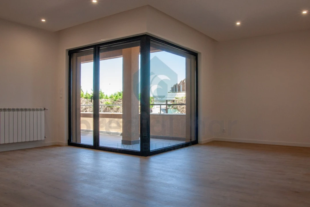 Moradia T3 para Venda em Madalena Foto 33