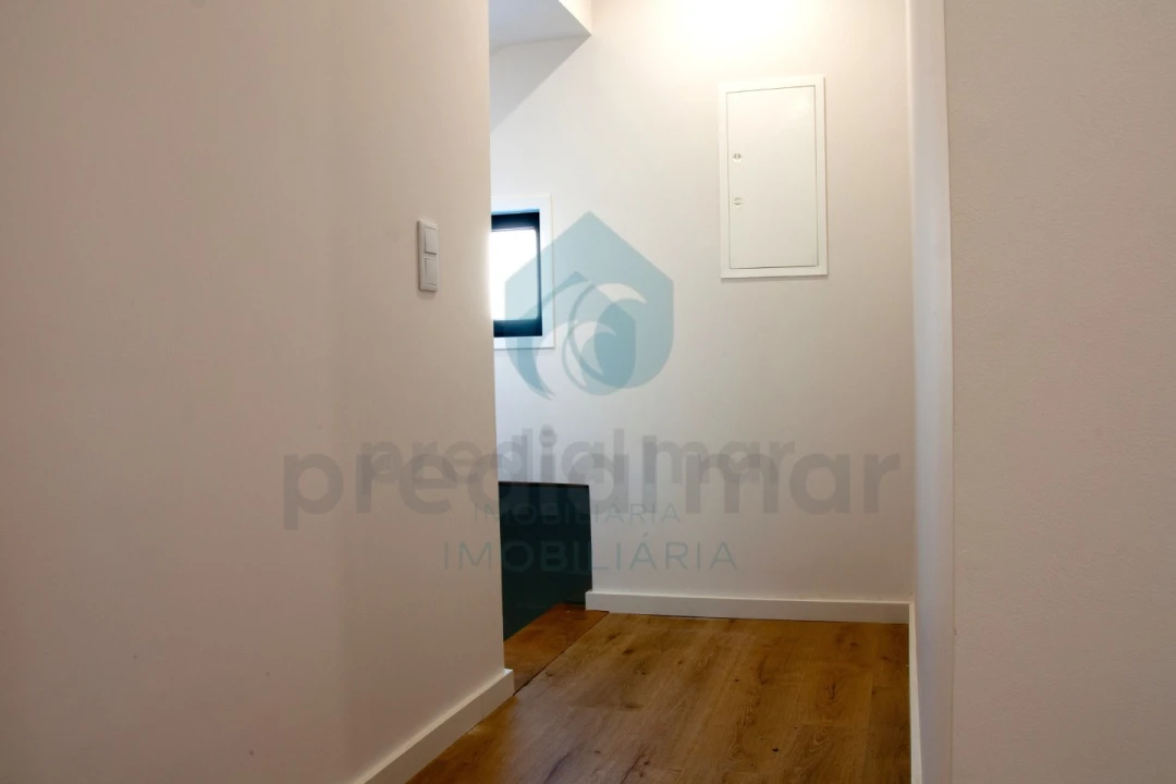 Moradia T3 para Venda em Madalena Foto 36