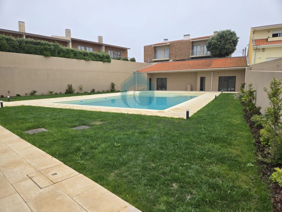 Moradia T3 para Venda em Madalena Foto 4