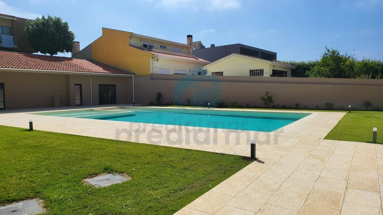 Moradia T3 para Venda em Madalena Foto 5