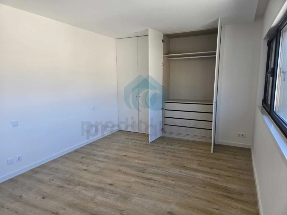 Moradia T3 para Venda em Madalena Foto 49