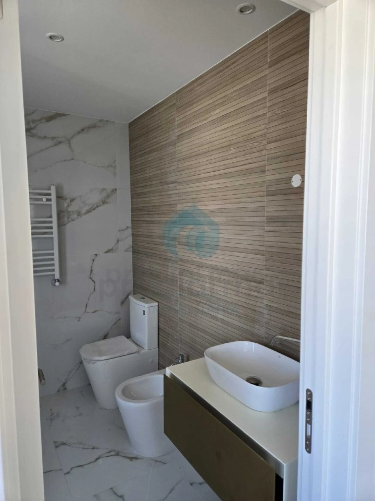 Moradia T3 para Venda em Madalena Foto 60