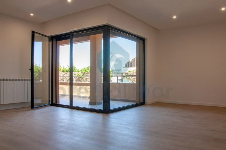 Moradia T3 para Venda em Madalena Foto 34