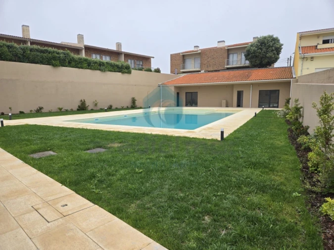 Moradia T3 para Venda em Madalena Foto 4