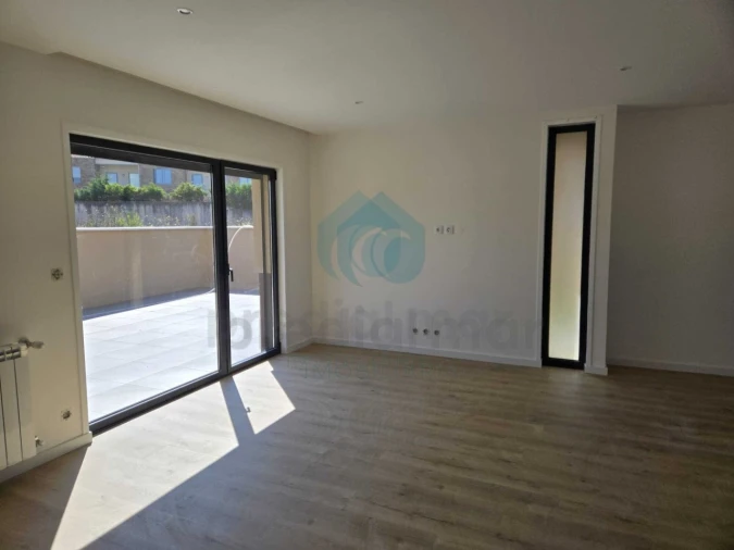 Moradia T3 para Venda em Madalena Foto 44