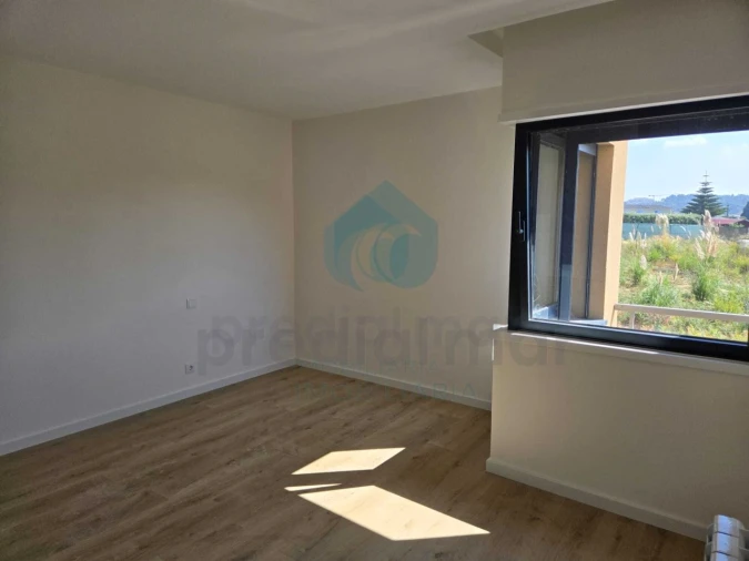 Moradia T3 para Venda em Madalena Foto 51