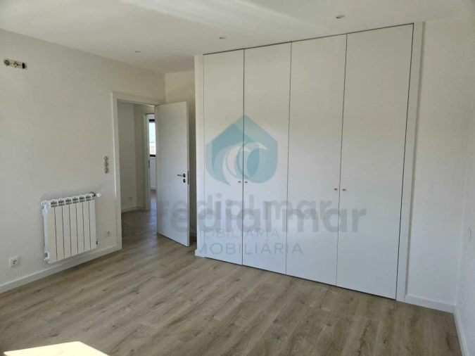 Moradia T3 para Venda em Madalena Foto 52