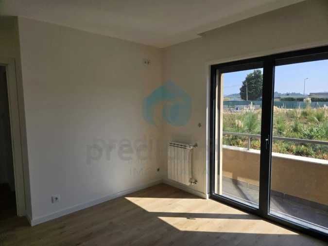 Moradia T3 para Venda em Madalena Foto 54