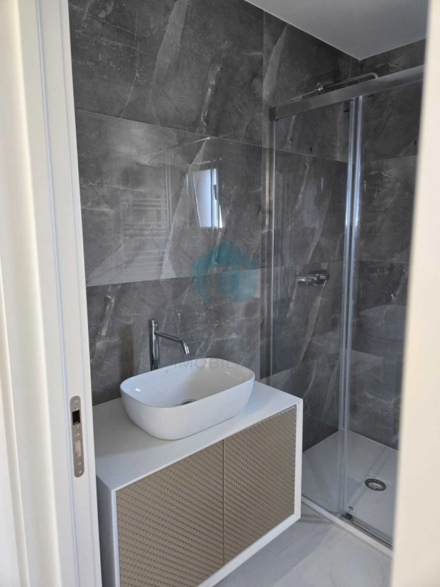 Moradia T3 para Venda em Madalena Foto 59