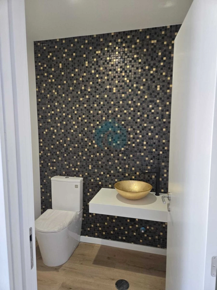 Moradia T3 para Venda em Madalena Foto 61