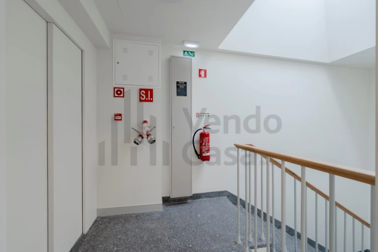 Apartamento T1 para Arrendamento em São Vitor (Braga) Foto 12