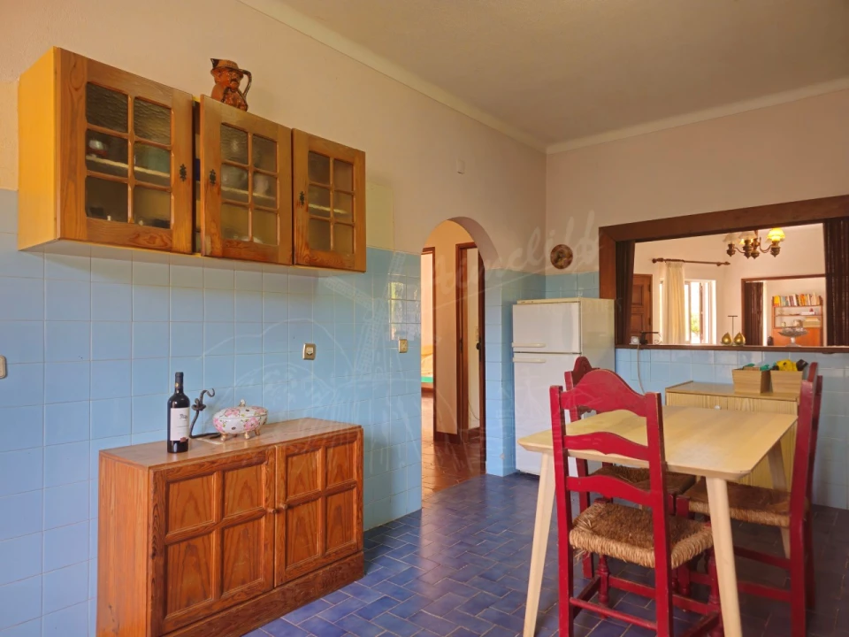 Quinta T6 para Venda em Santa Catarina da Fonte do Bispo Foto 3