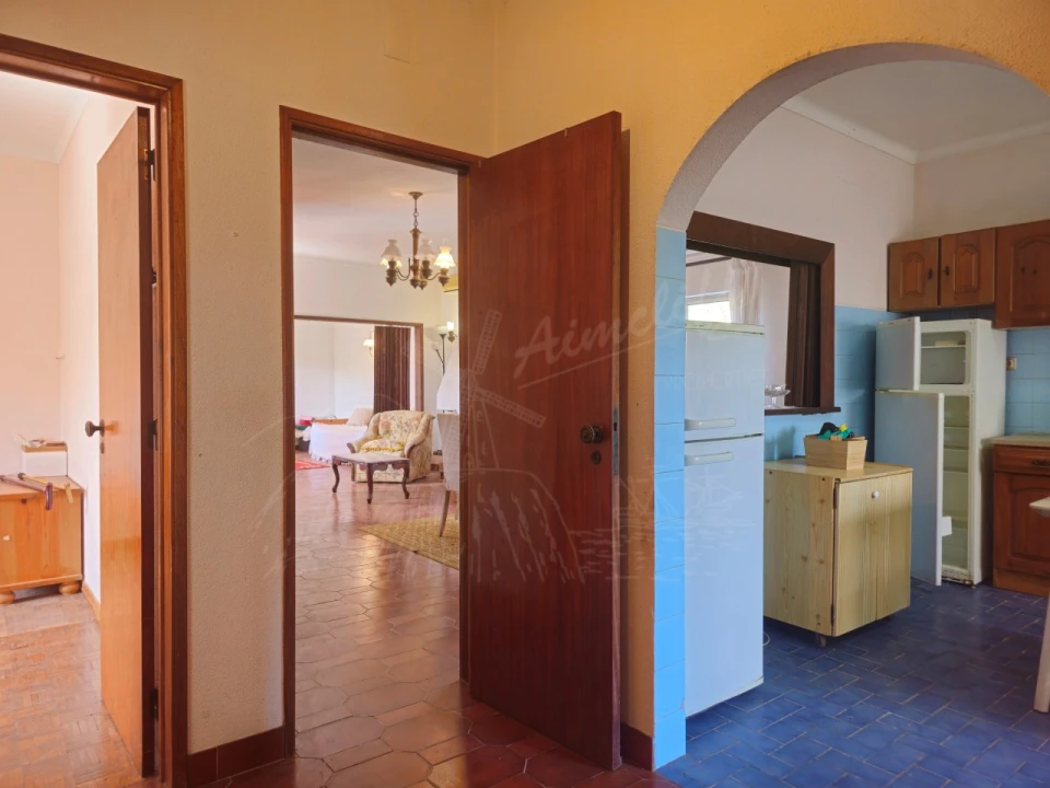 Quinta T6 para Venda em Santa Catarina da Fonte do Bispo Foto 4